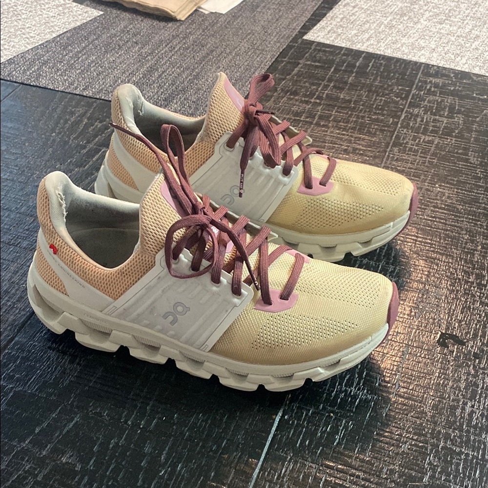 On Running Women's Beige and Pink Running Shoes